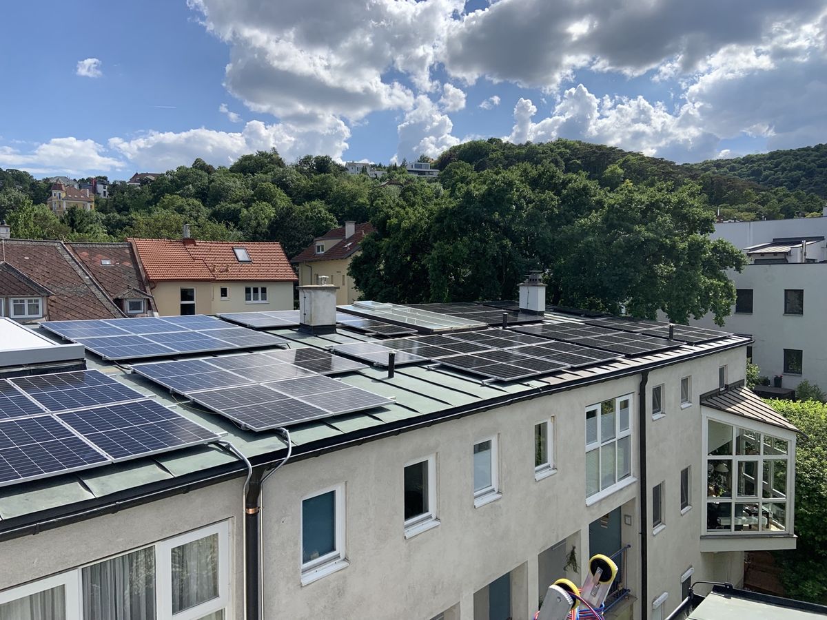 Photovoltaikanlage auf einem Ziegeldach